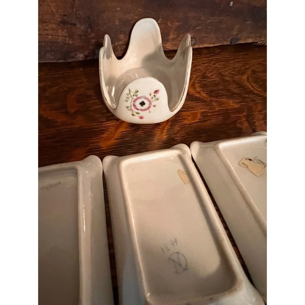Vintage Japan Ceramic Bridge Set Playing Cards AshTrays Holder Queen Jack Ace